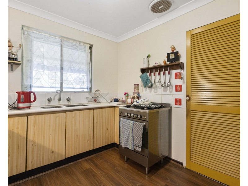 20 Durnsford Way, Camillo WA 6111