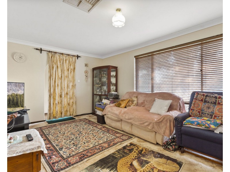 20 Durnsford Way, Camillo WA 6111