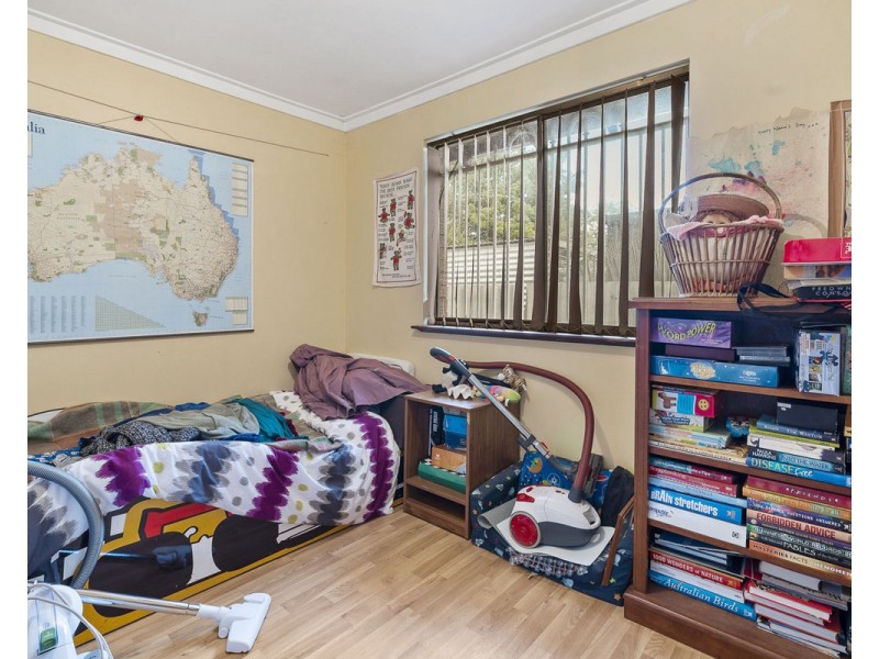 20 Durnsford Way, Camillo WA 6111