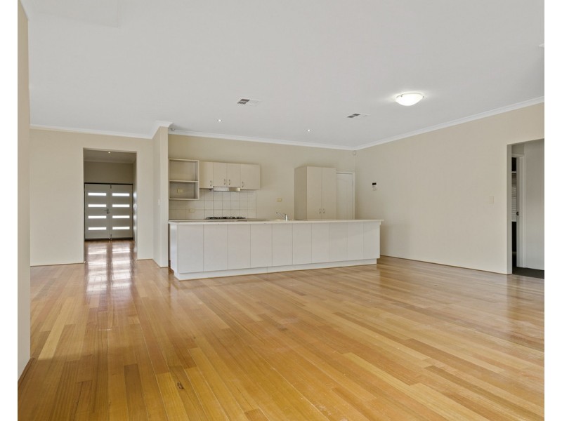 3 Hogan Place, Southern River WA 6110