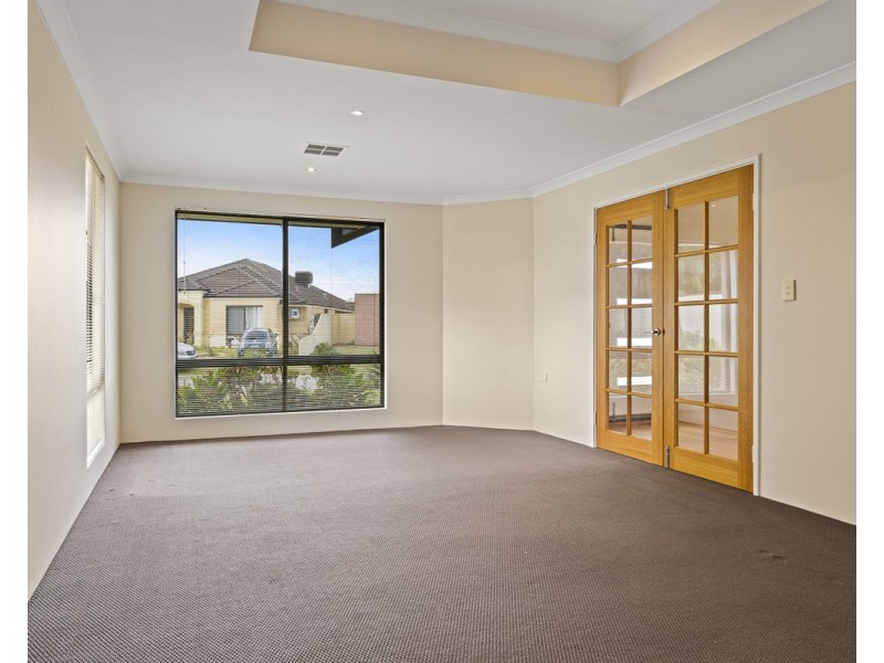 3 Hogan Place, Southern River WA 6110