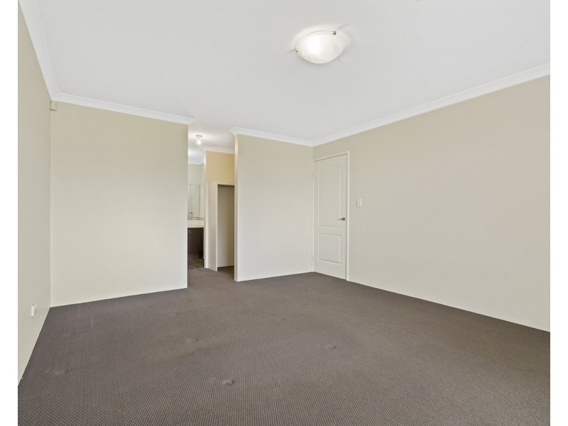 3 Hogan Place, Southern River WA 6110