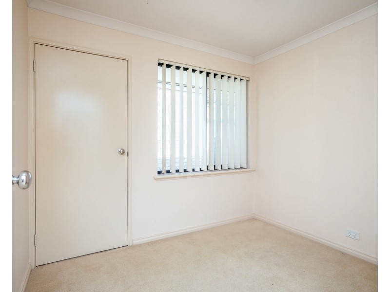 2/33 Gillen Way, Success WA 6164