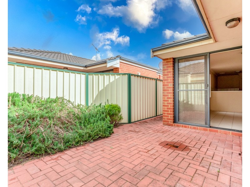 2/33 Gillen Way, Success WA 6164