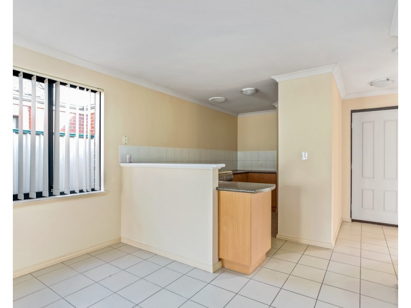 2/33 Gillen Way, Success WA 6164