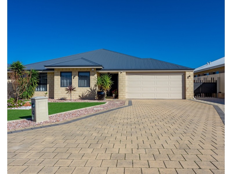 9 Arpenteur Turn, Madora Bay WA 6210