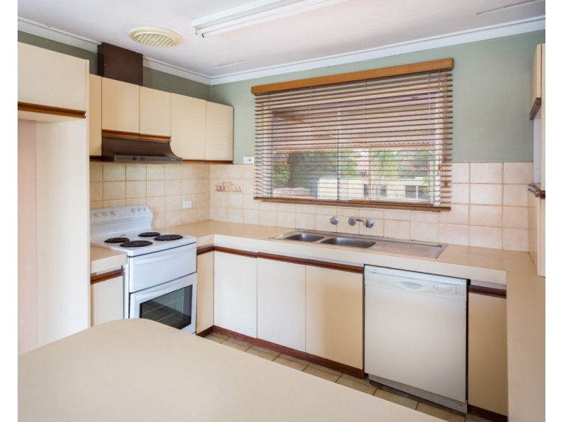 22 Binburra Way, Mount Nasura WA 6112