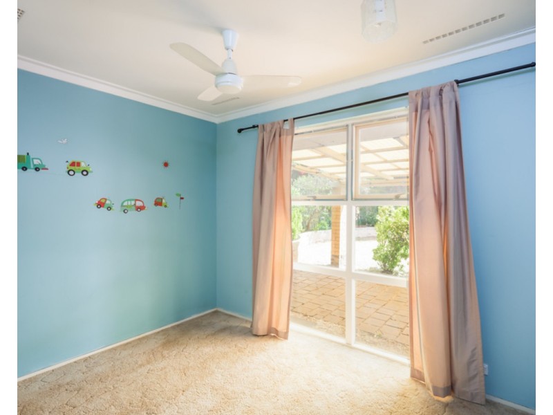 22 Binburra Way, Mount Nasura WA 6112