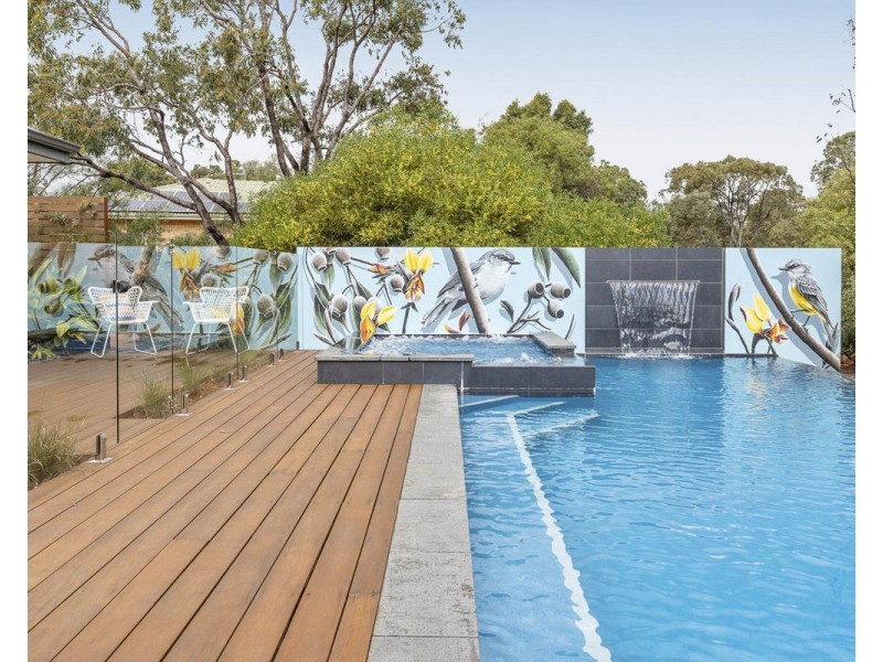 10 Blissett Drive, Bedfordale WA 6112