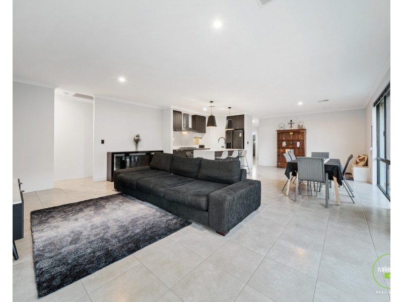 41 Zircon Drive, Byford WA 6122