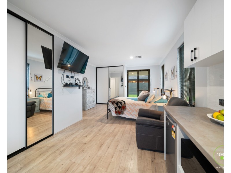 41 Zircon Drive, Byford WA 6122