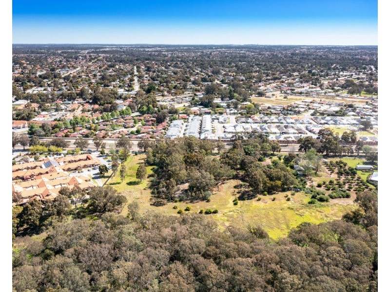 52 Lissiman Street, Gosnells WA 6110