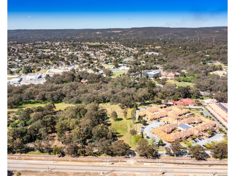 52 Lissiman Street, Gosnells WA 6110