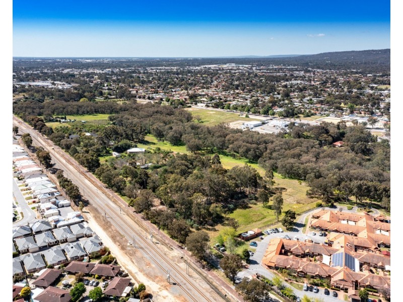 52 Lissiman Street, Gosnells WA 6110