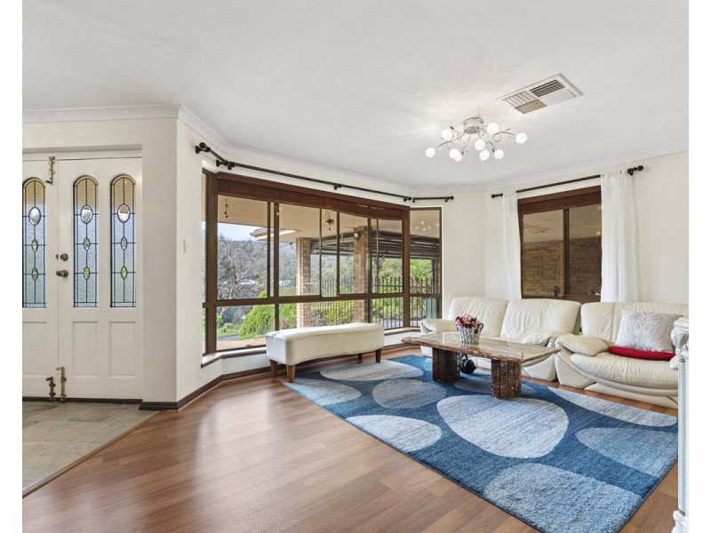 27 Bilkurra Way, Mount Nasura WA 6112