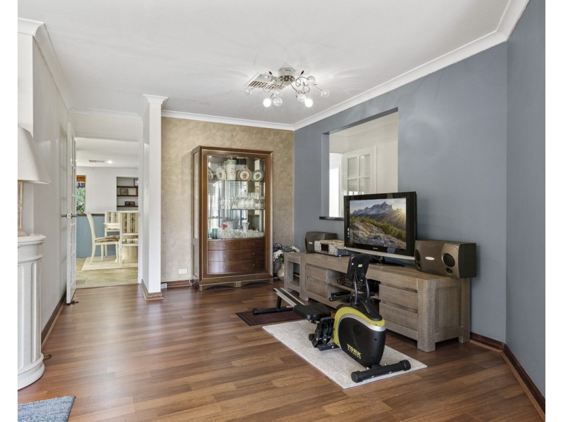 27 Bilkurra Way, Mount Nasura WA 6112