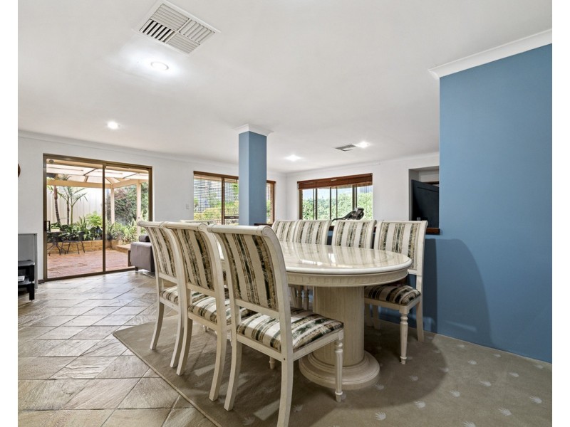 27 Bilkurra Way, Mount Nasura WA 6112