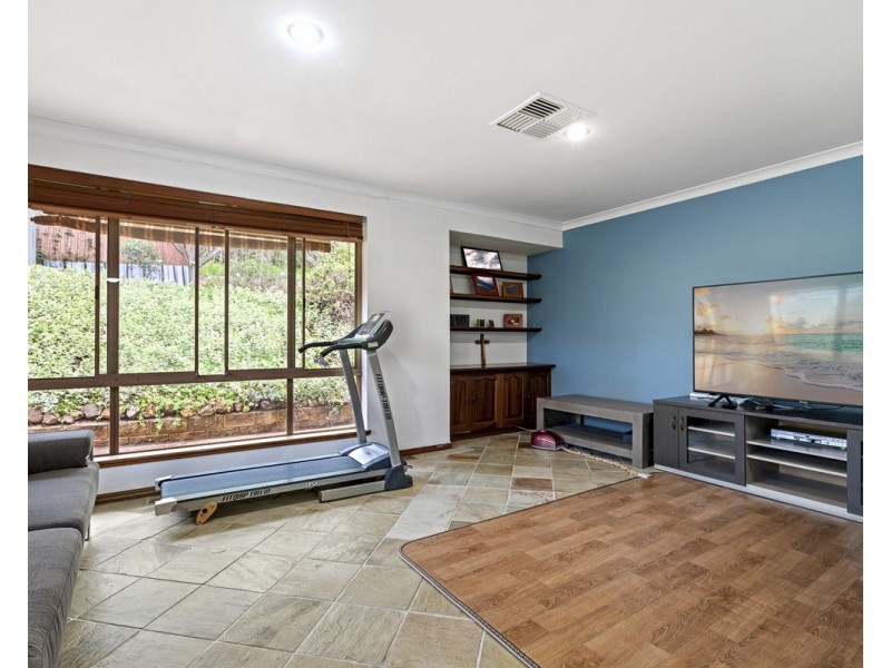 27 Bilkurra Way, Mount Nasura WA 6112