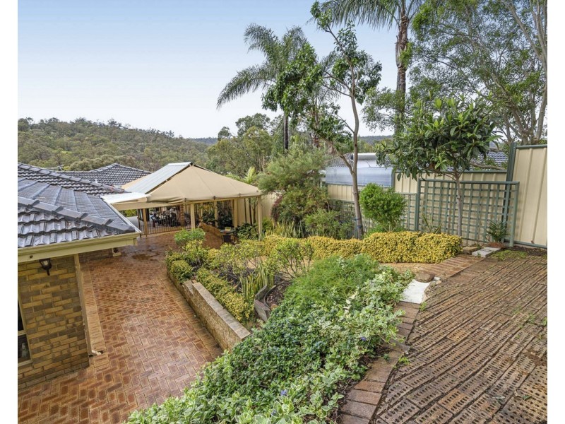 27 Bilkurra Way, Mount Nasura WA 6112