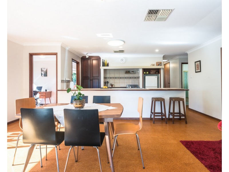 581 Albany Highway, Bedfordale WA 6112