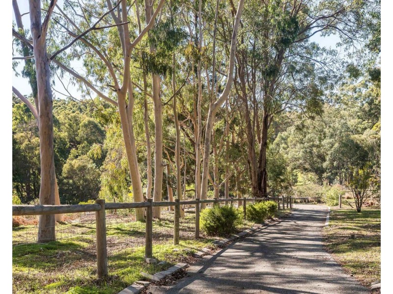 581 Albany Highway, Bedfordale WA 6112