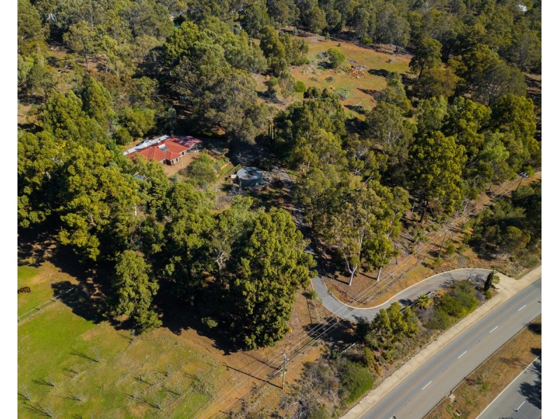 581 Albany Highway, Bedfordale WA 6112