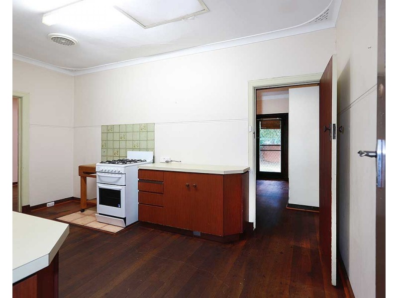 29 Warner Court, Manning WA 6152