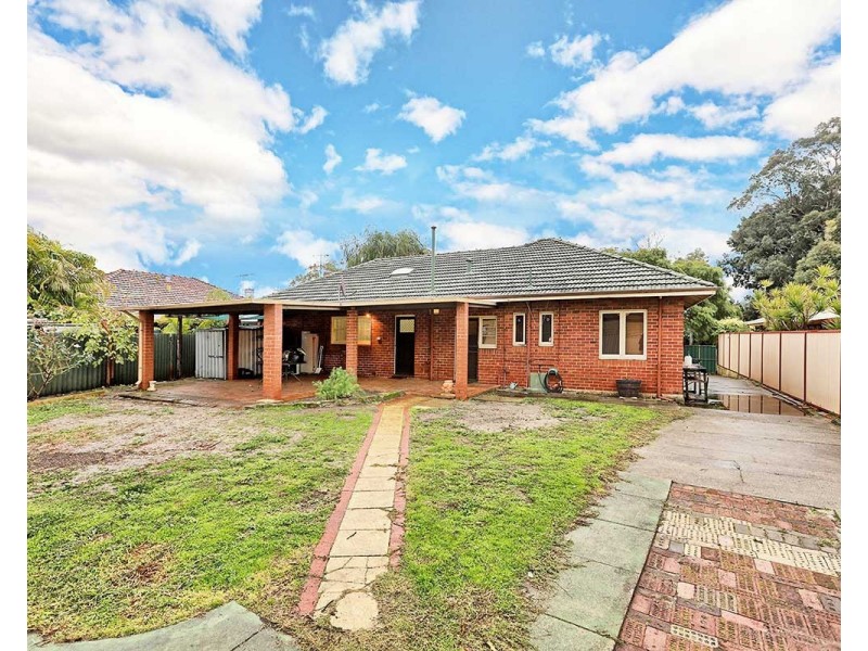 29 Warner Court, Manning WA 6152
