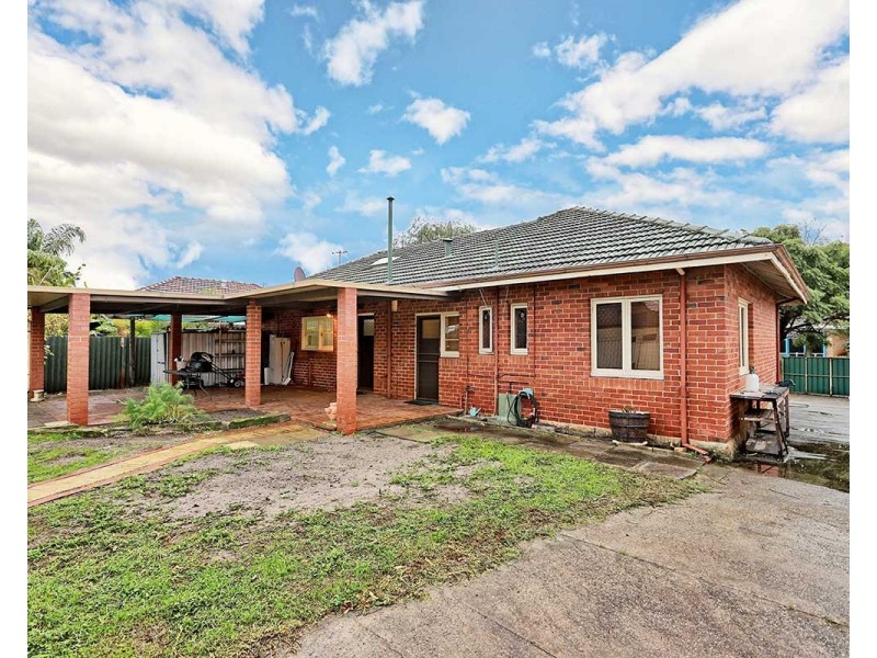 29 Warner Court, Manning WA 6152
