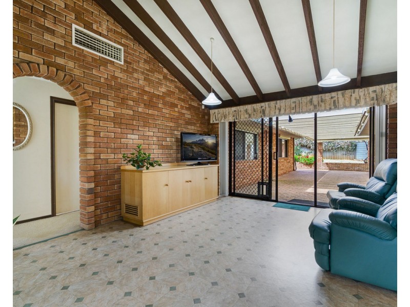 55 Blackwood Drive, Mount Nasura WA 6112