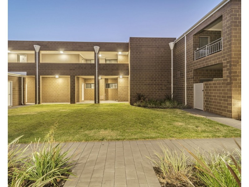 9/8 Blackburn Street, Maddington WA 6109