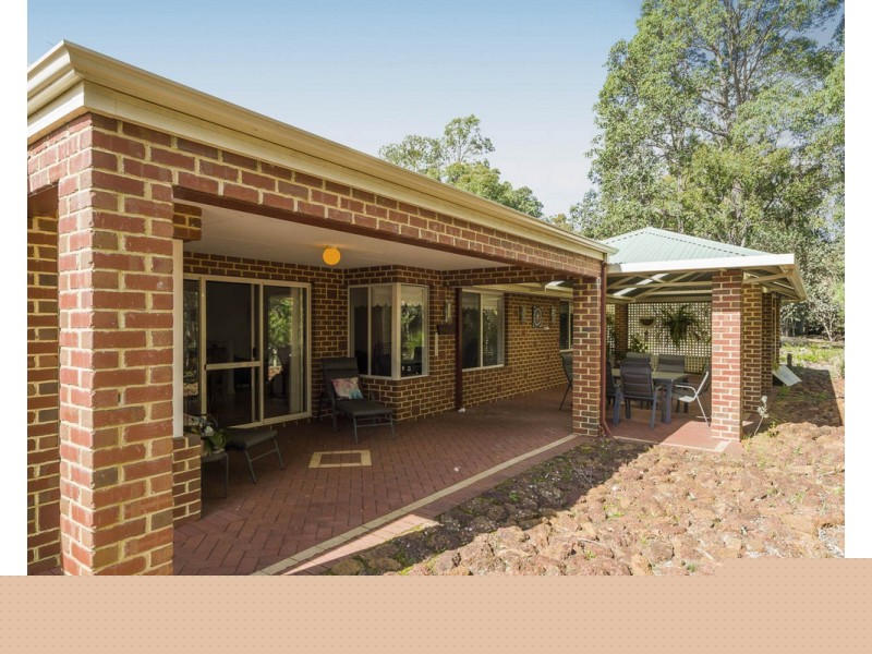 34 Frances Gregory Drive, Bedfordale WA 6112