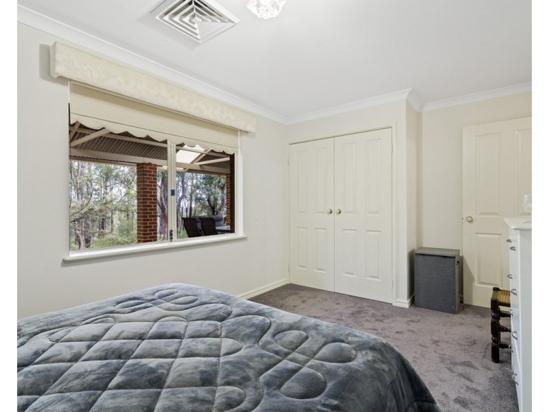 34 Frances Gregory Drive, Bedfordale WA 6112