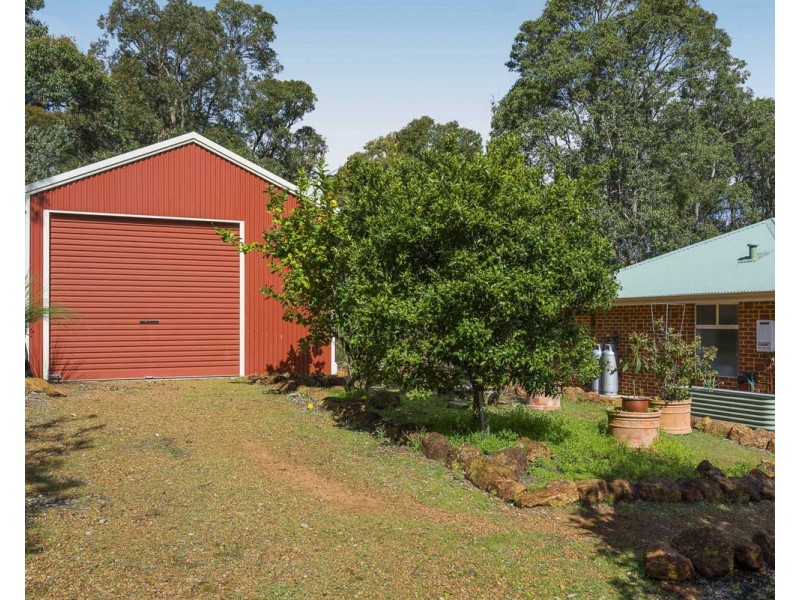 34 Frances Gregory Drive, Bedfordale WA 6112