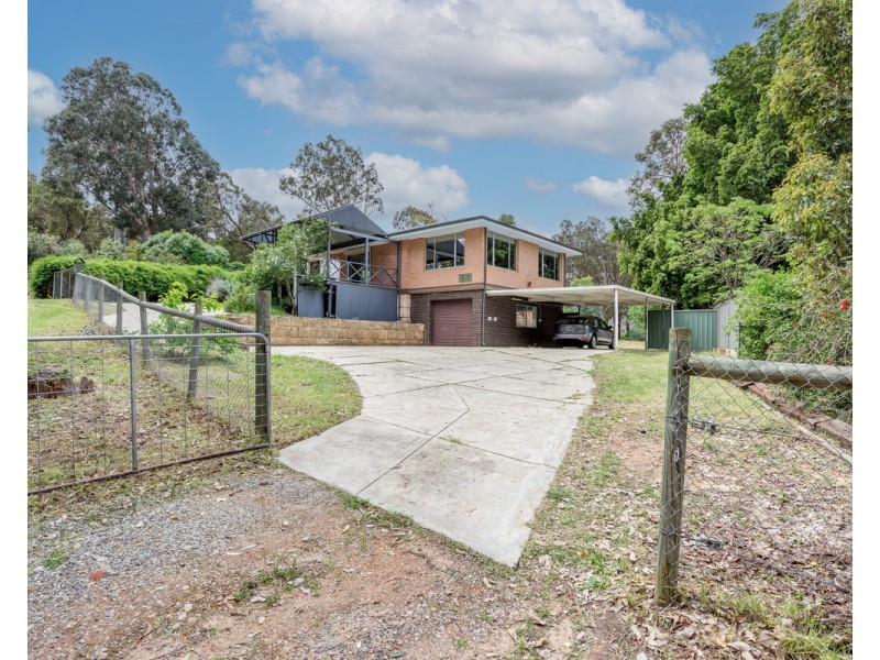 63 Canning Mills Road, Kelmscott WA 6111