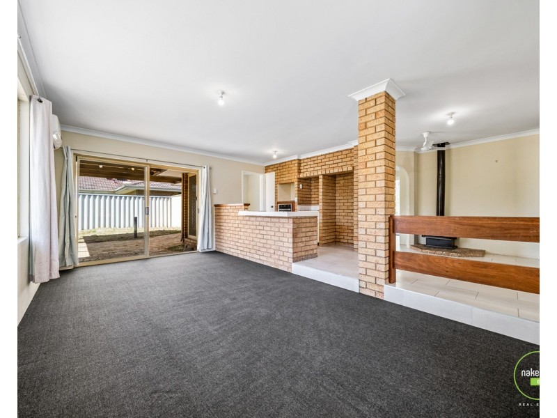 11 Gnangara Drive, Waikiki WA 6169