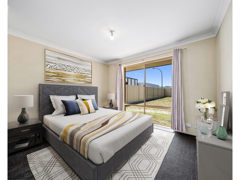 11 Gnangara Drive, Waikiki WA 6169