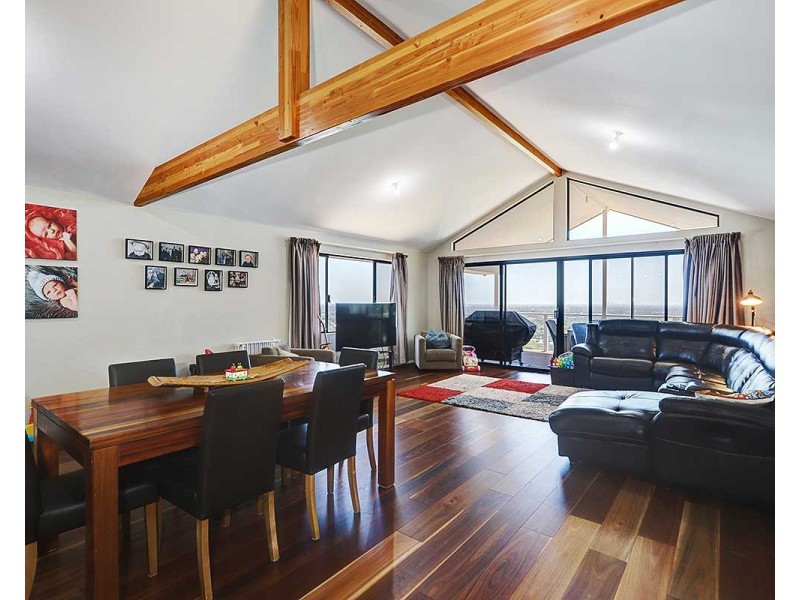 56 Bromfield Drive, Kelmscott WA 6111