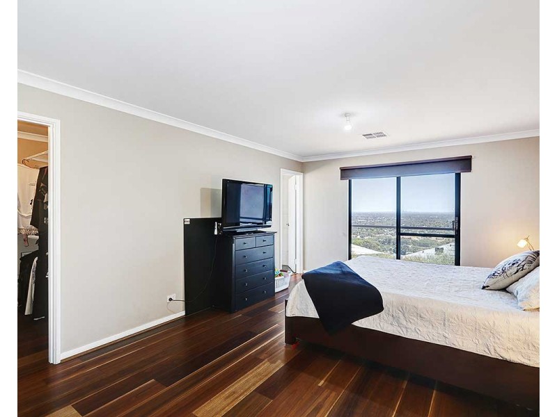 56 Bromfield Drive, Kelmscott WA 6111