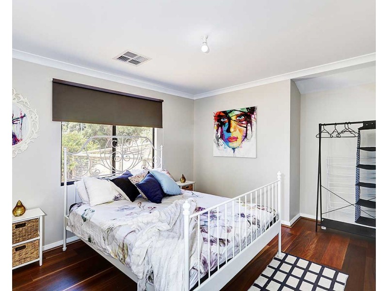 56 Bromfield Drive, Kelmscott WA 6111