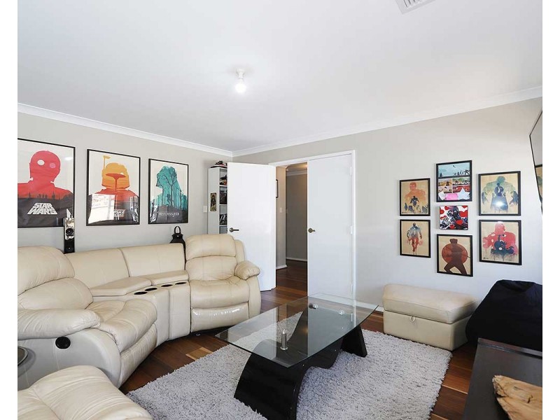 56 Bromfield Drive, Kelmscott WA 6111