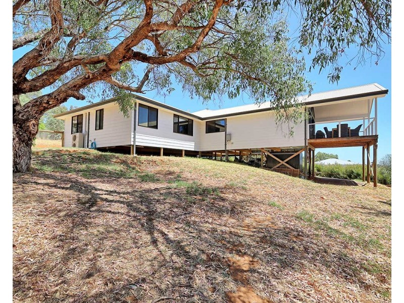 56 Bromfield Drive, Kelmscott WA 6111