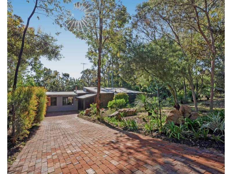 12 Notting Hill Drive, Roleystone WA 6111