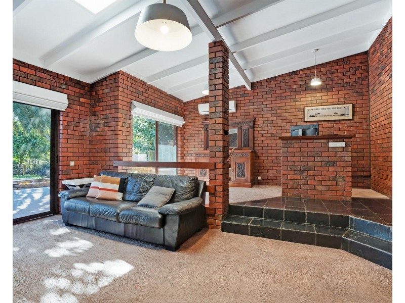 12 Notting Hill Drive, Roleystone WA 6111