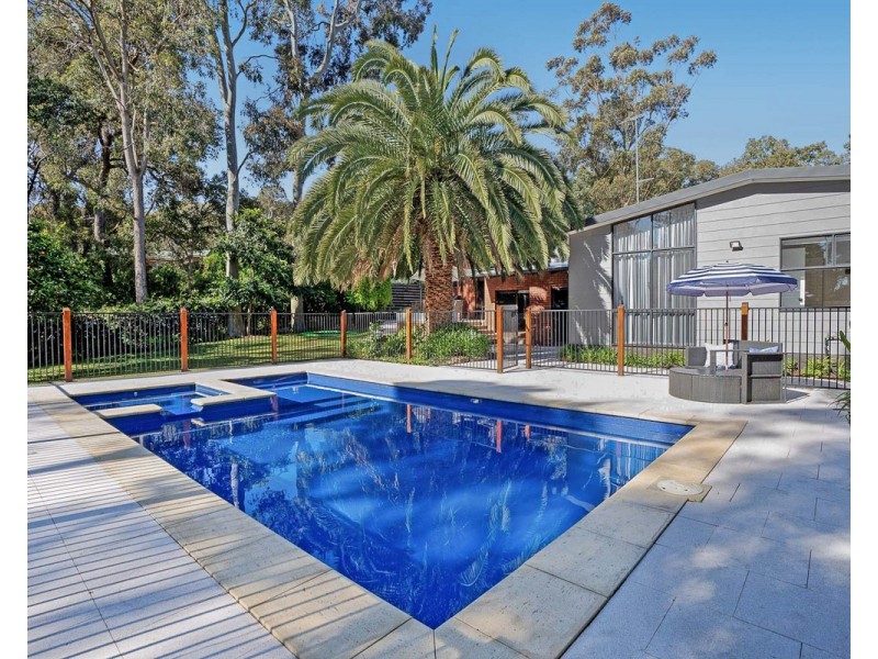 12 Notting Hill Drive, Roleystone WA 6111