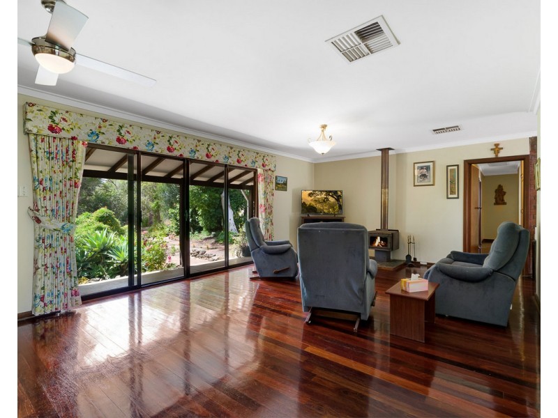 2 Bedfordale Hill Road, Mount Richon WA 6112