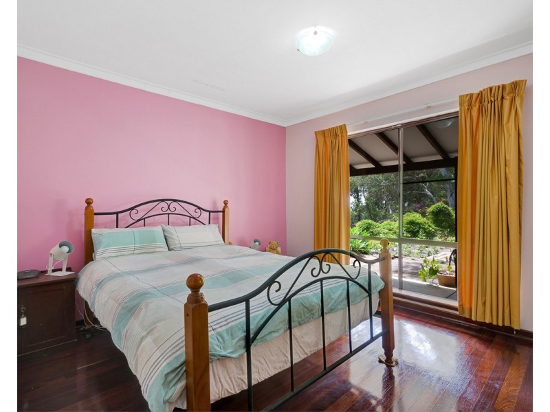 2 Bedfordale Hill Road, Mount Richon WA 6112