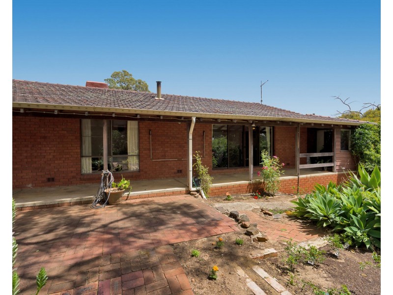 2 Bedfordale Hill Road, Mount Richon WA 6112