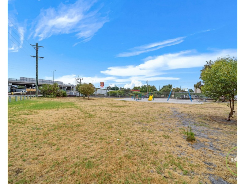 103B Spring Road, Thornlie WA 6108