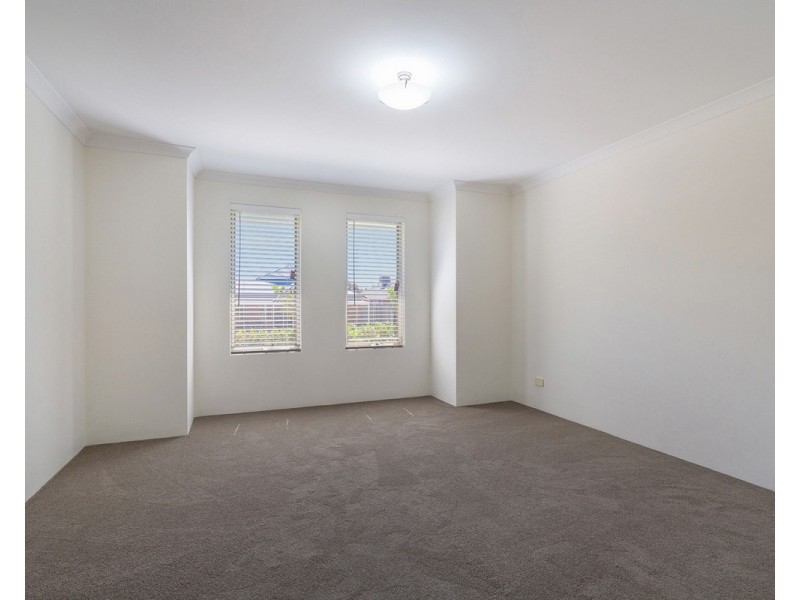 24 Benalla Crescent, Byford WA 6122